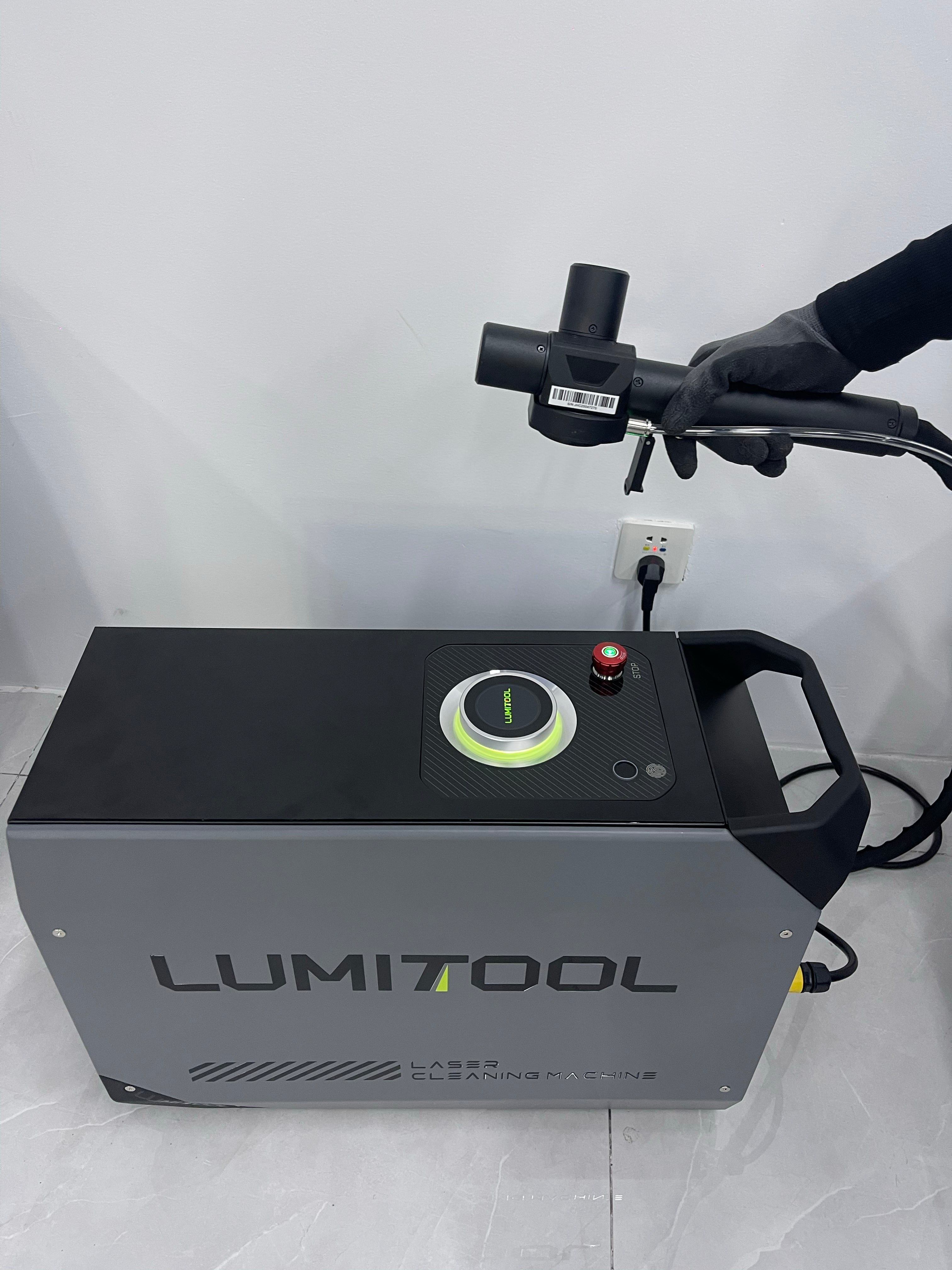 LumiTool Pulsed Laser Cleaner
